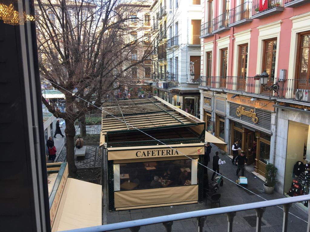 Gold Bib Rambla * Granada